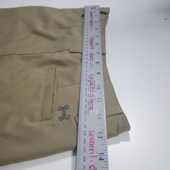 Under Armour Tan Pants Sz Youth Medium - Picture 5 of 5